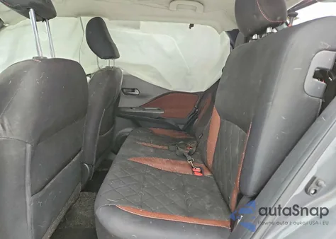 2018 Nissan Kicks S from USA, damaged, VIN 3N1CP5CUXJL544338